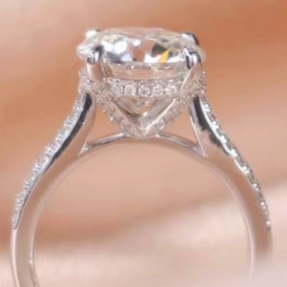 925 Sterling Silver 1.5 Carat MOISSANITE Engagement Ring NWT - Picture 6 of 7